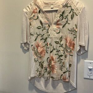 ANTHROPOLOGY TINY EMBROIDERED BLOUSE